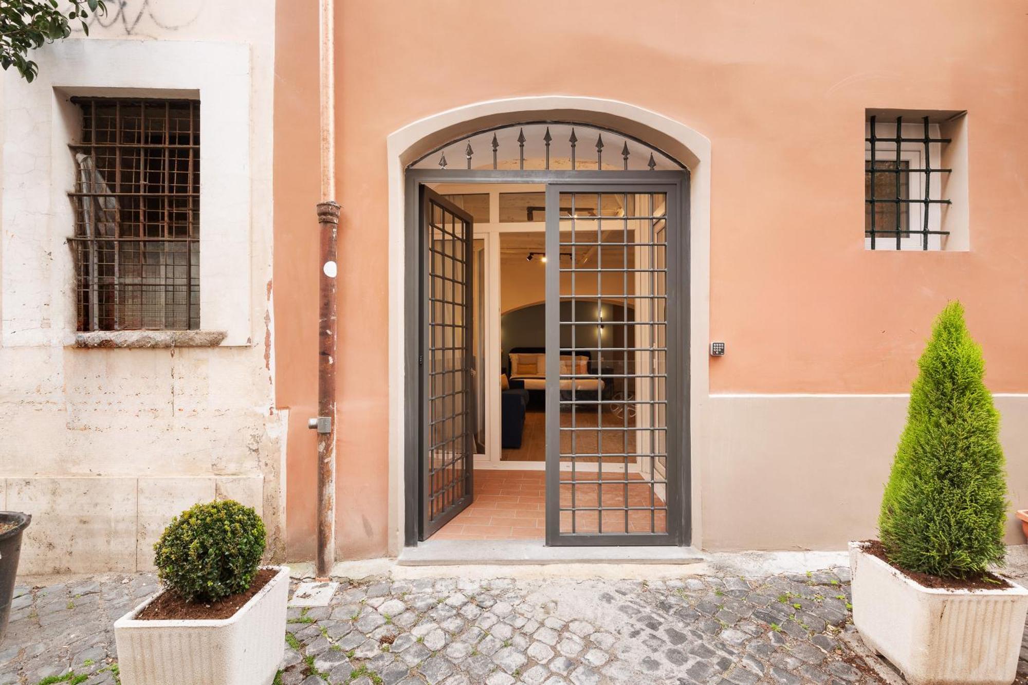 Leopardo Boutique Apartment In Trastevere 罗马 外观 照片